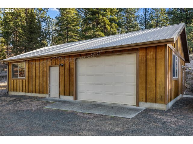 26508 RAINBOW Rd, Canyon City, OR 97820