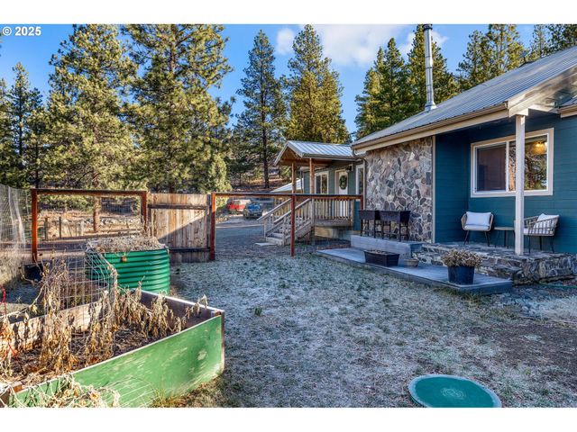 26508 RAINBOW Rd, Canyon City, OR 97820
