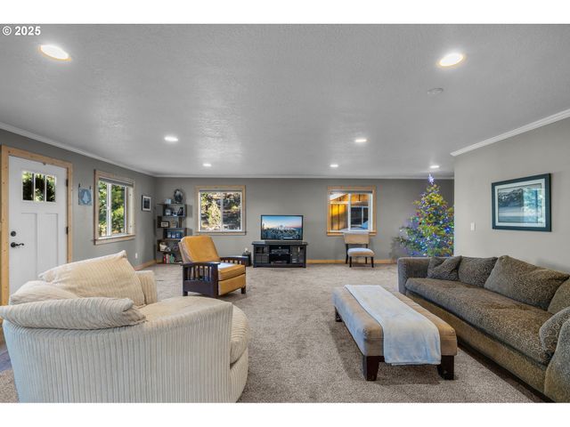 26508 RAINBOW Rd, Canyon City, OR 97820