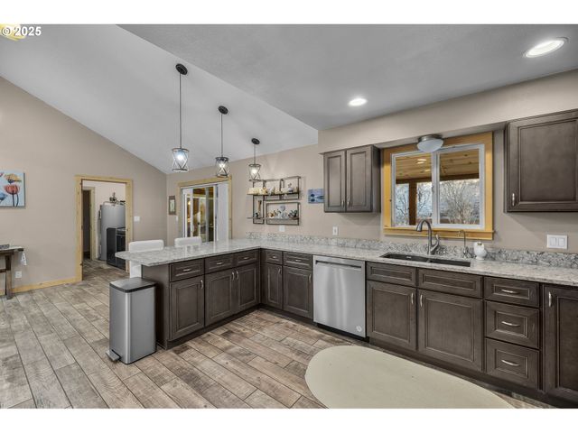 26508 RAINBOW Rd, Canyon City, OR 97820
