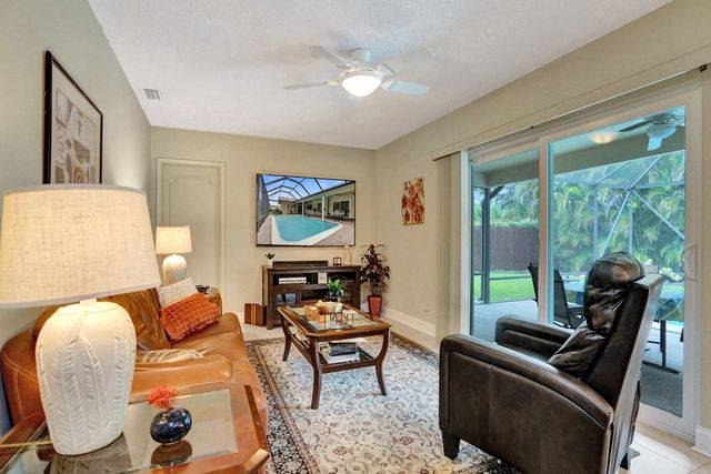 7241 NW 5th Court, Plantation, FL 33317