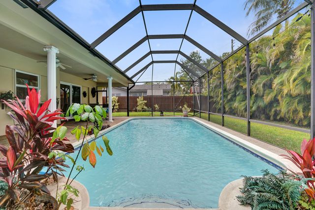 7241 NW 5th Court, Plantation, FL 33317