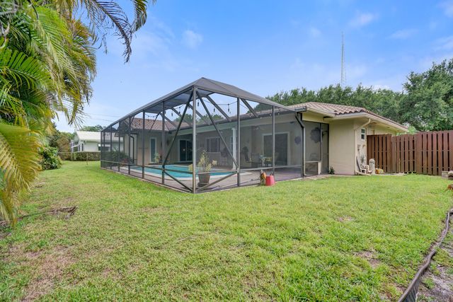 7241 NW 5th Court, Plantation, FL 33317