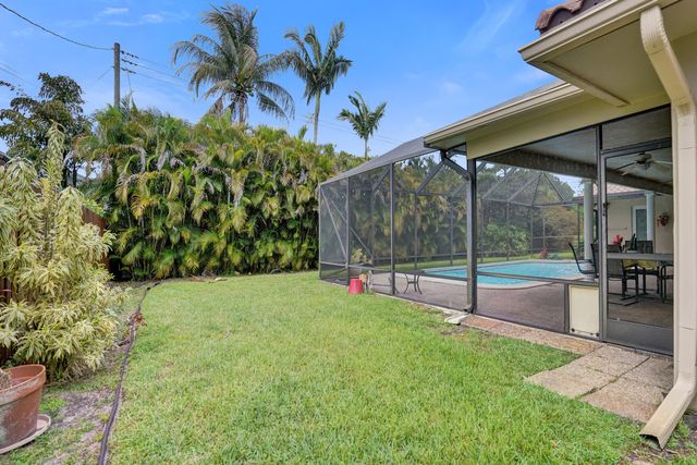 7241 NW 5th Court, Plantation, FL 33317