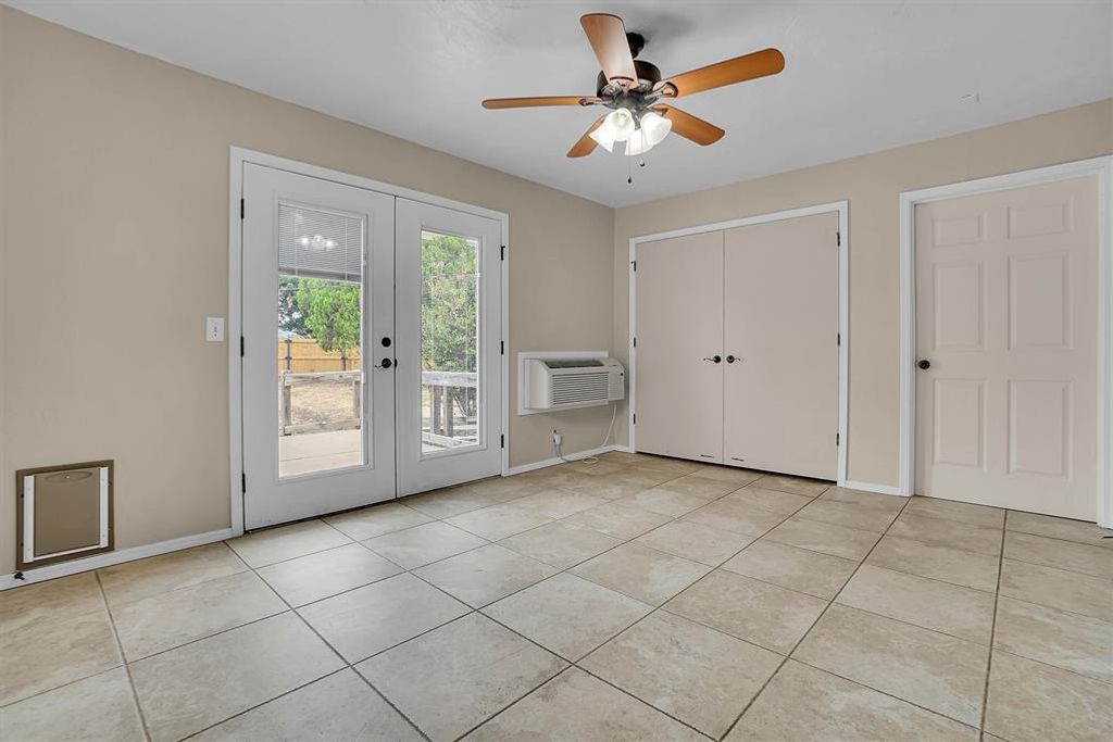 Image 20 of property listing at Address unavailable.