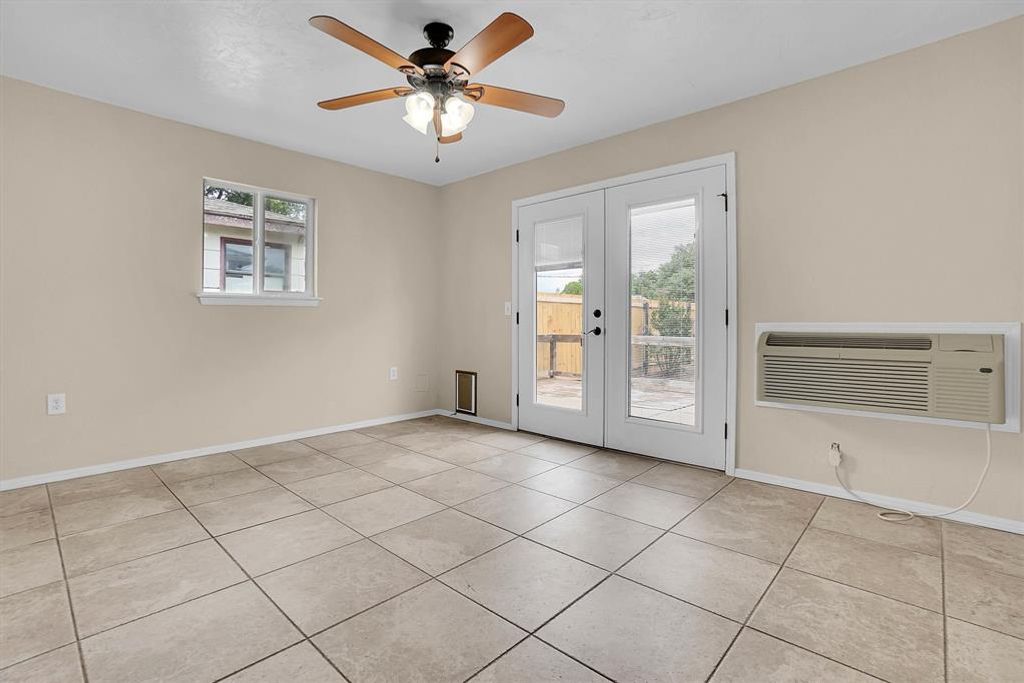 Image 21 of property listing at Address unavailable.