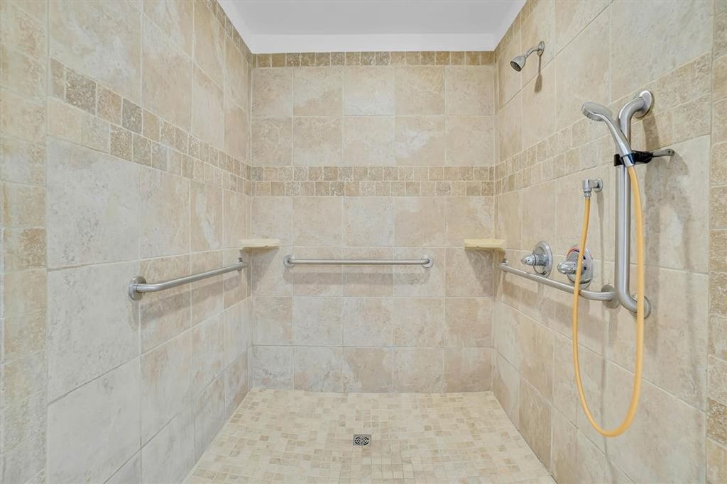 Image 24 of property listing at Address unavailable.