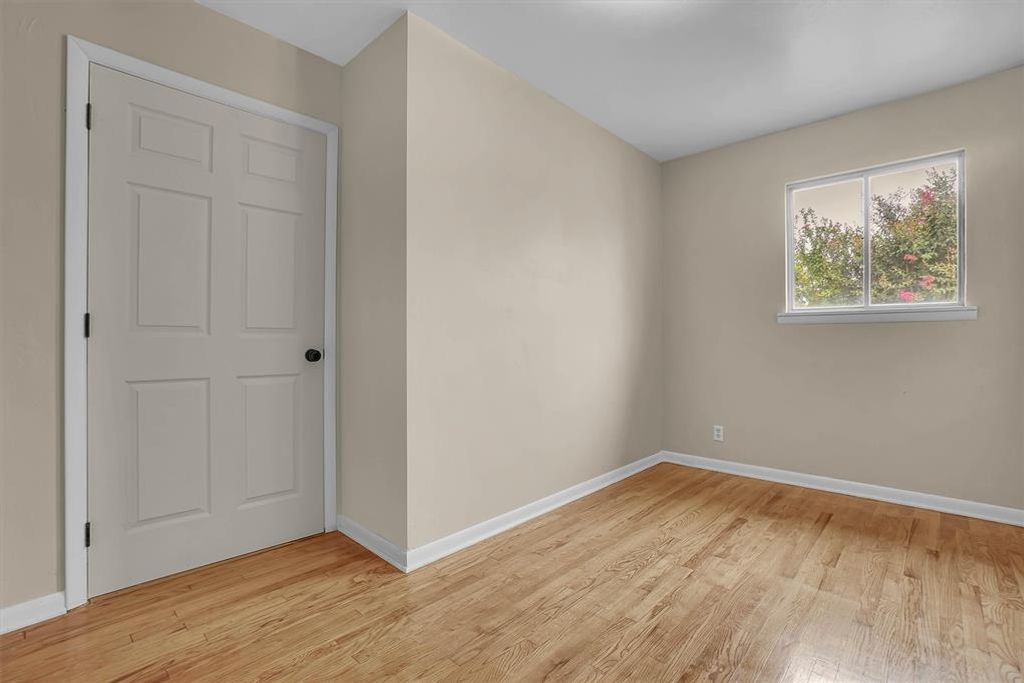 Image 25 of property listing at Address unavailable.