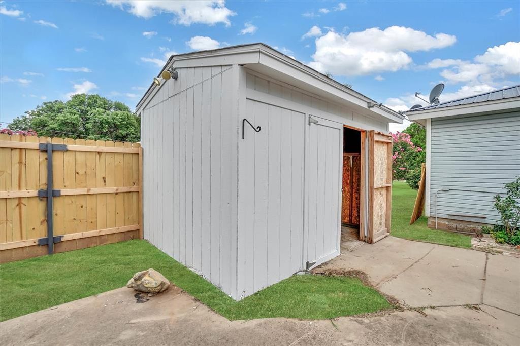 Image 43 of property listing at Address unavailable.