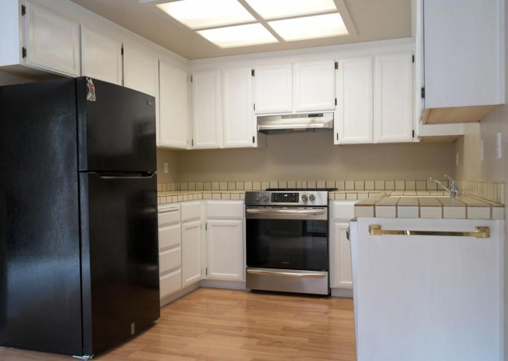Image 11 of property listing at 584 Valeri Ruth Court, Santa Clara, CA 95050