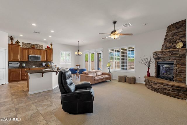 8372 W ANTELOPE Drive, Peoria, AZ 85383