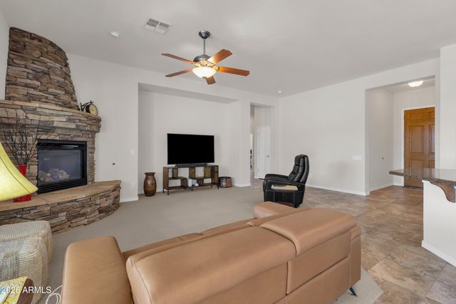 8372 W ANTELOPE Drive, Peoria, AZ 85383