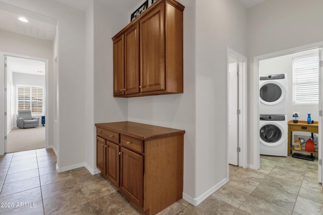 8372 W ANTELOPE Drive, Peoria, AZ 85383