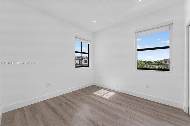 10908 W 32nd Lane, Hialeah, FL 33018