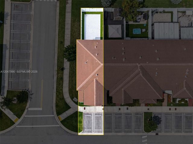 10908 W 32nd Lane, Hialeah, FL 33018