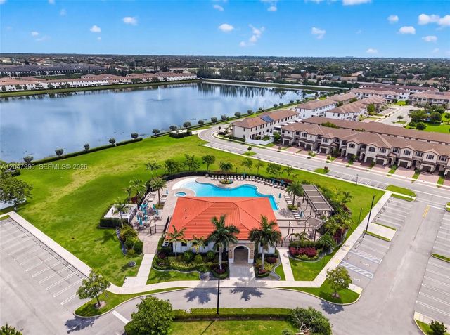 10908 W 32nd Lane, Hialeah, FL 33018