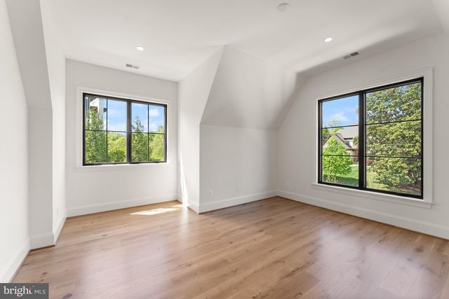 6811 WEMBERLY WAY, Mclean, VA 22101