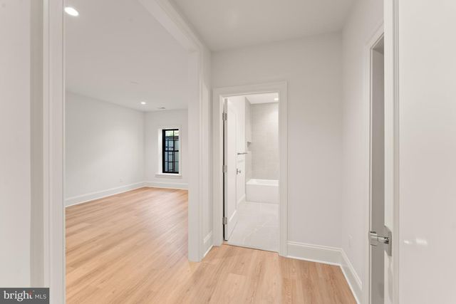 6811 WEMBERLY WAY, Mclean, VA 22101
