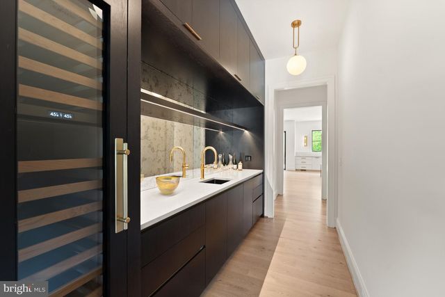 6811 WEMBERLY WAY, Mclean, VA 22101