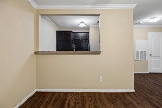 427 W 16th Street 21, Houston, TX 77008