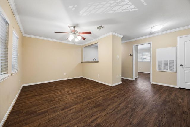 427 W 16th Street 21, Houston, TX 77008