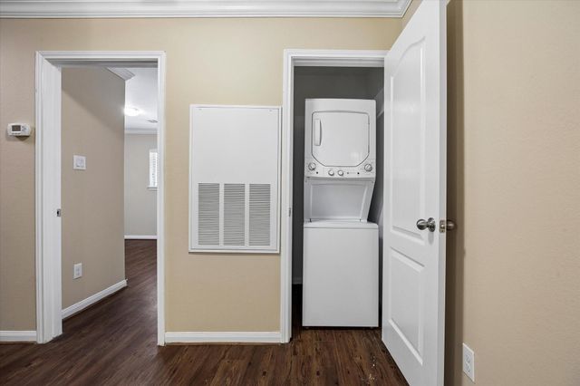 427 W 16th Street 21, Houston, TX 77008