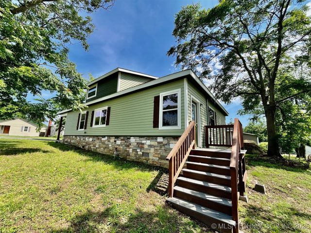 301 S Water Street, Locust Grove, OK 74352