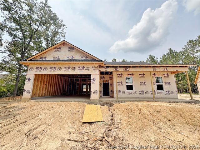 40 Quarter Court, Spring Lake, NC 28390