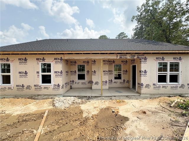 40 Quarter Court, Spring Lake, NC 28390