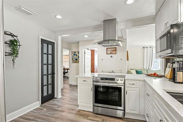 4703 N WILLIS STREET, Tampa, FL 33603