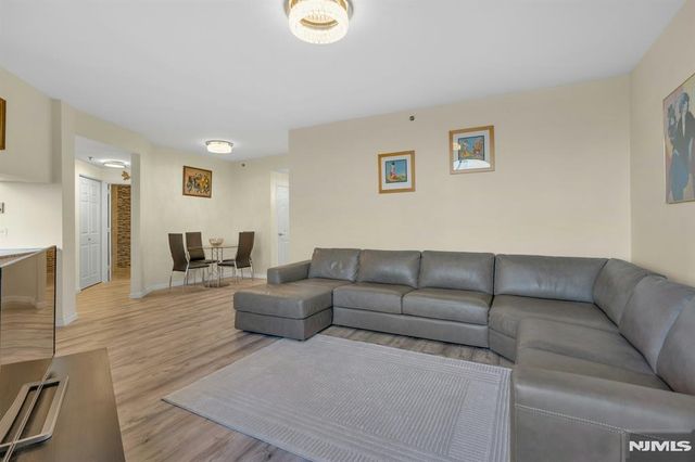 100 Old Palisade 3101, Fort Lee, NJ 07024