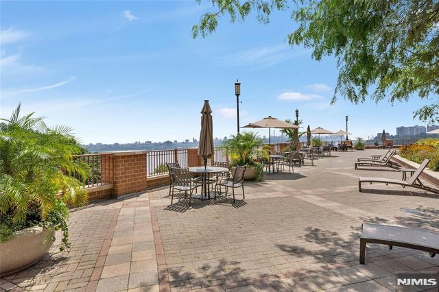 100 Old Palisade 3101, Fort Lee, NJ 07024