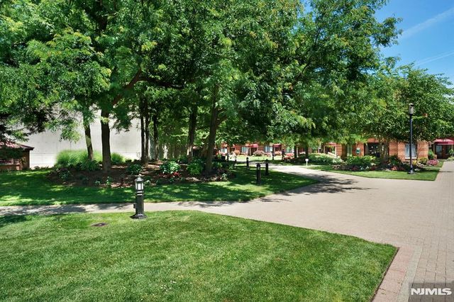 100 Old Palisade 3101, Fort Lee, NJ 07024