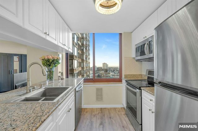 100 Old Palisade 3101, Fort Lee, NJ 07024