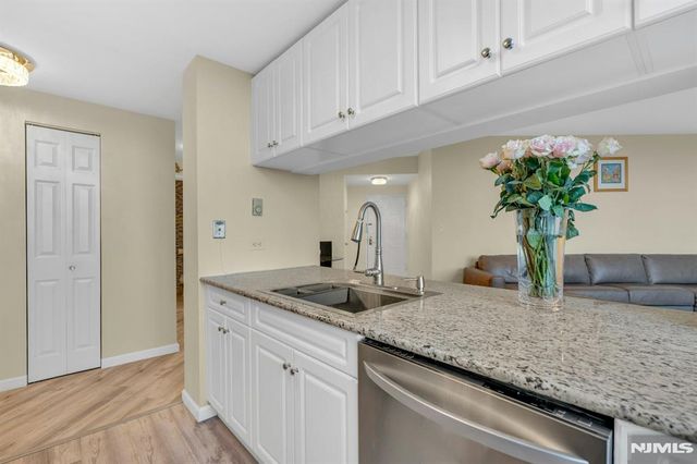 100 Old Palisade 3101, Fort Lee, NJ 07024