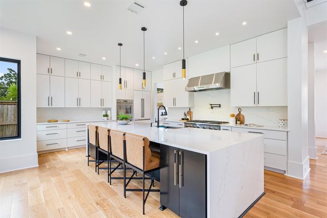1730 Parana Drive, Houston, TX 77080