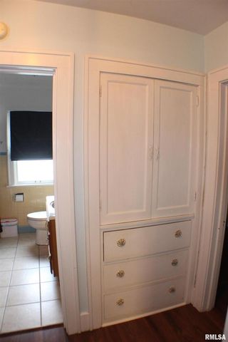 2723 Arlington Avenue, Davenport, IA 52803