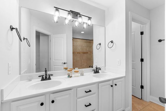 128 Brilliantine Cir, Franklin, TN 37064