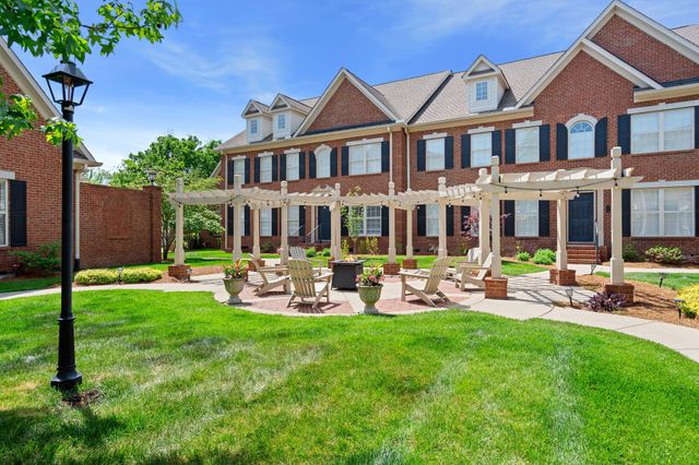 128 Brilliantine Cir, Franklin, TN 37064