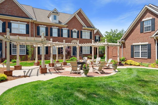 128 Brilliantine Cir, Franklin, TN 37064