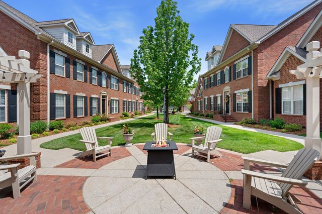 128 Brilliantine Cir, Franklin, TN 37064