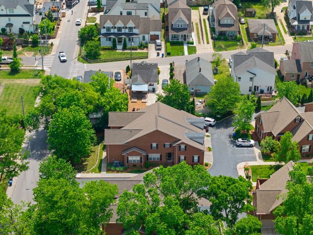 128 Brilliantine Cir, Franklin, TN 37064