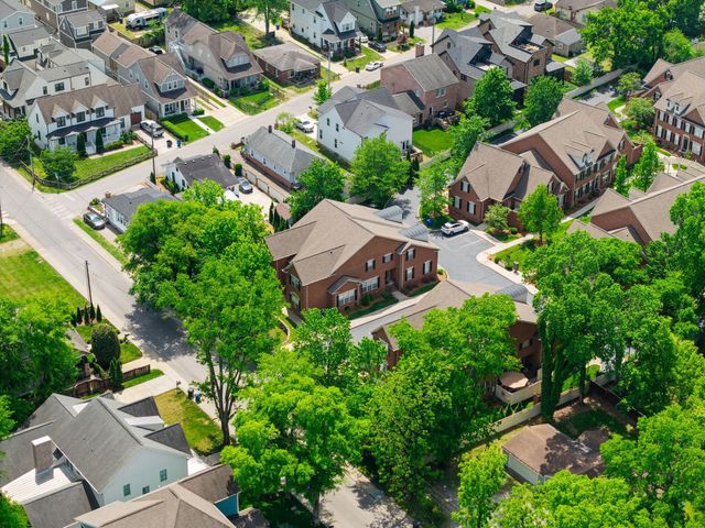 128 Brilliantine Cir, Franklin, TN 37064