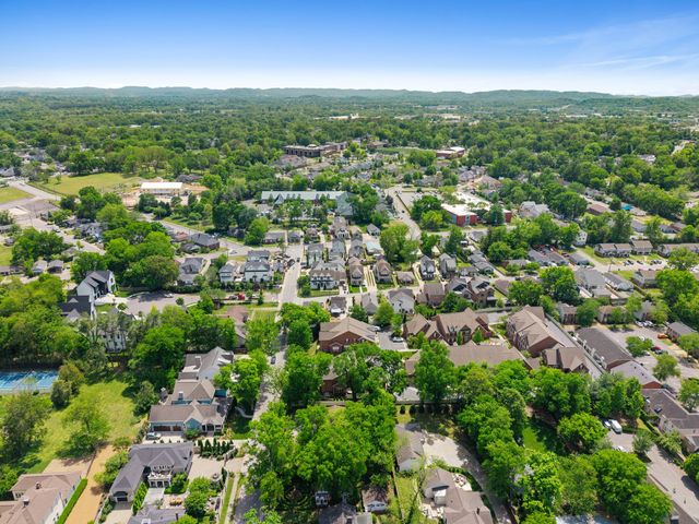 128 Brilliantine Cir, Franklin, TN 37064