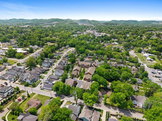 128 Brilliantine Cir, Franklin, TN 37064