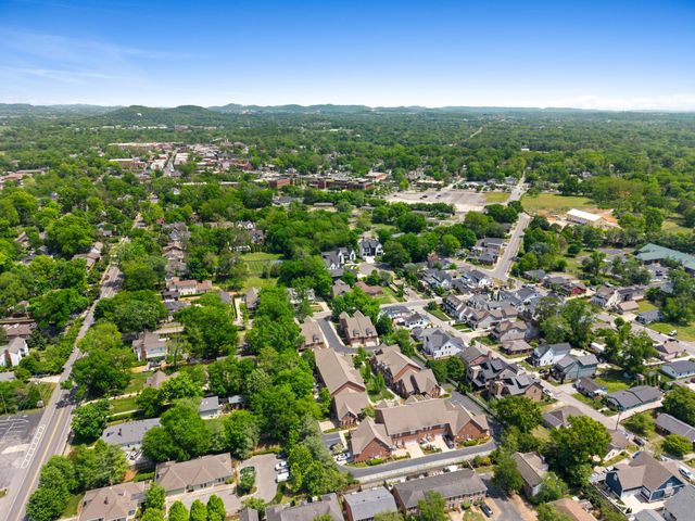 128 Brilliantine Cir, Franklin, TN 37064