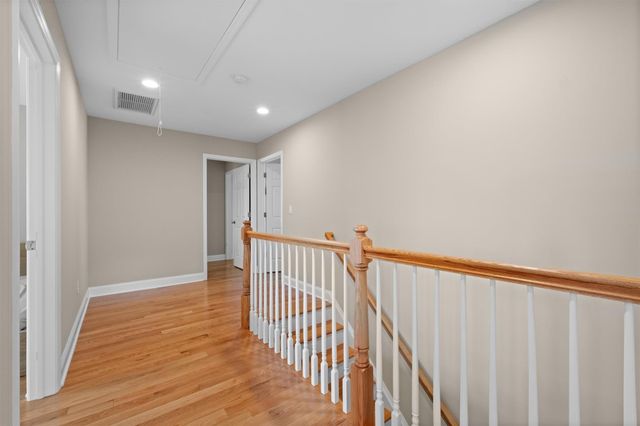 32 North Ridge Rd, Mahopac, NY 10541
