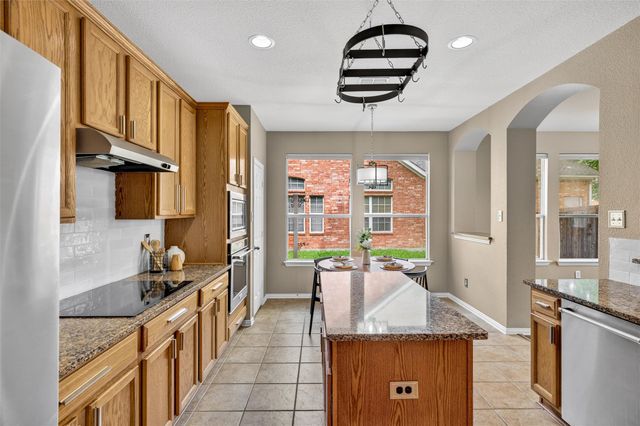 812 Cascades Drive, Allen, TX 75002