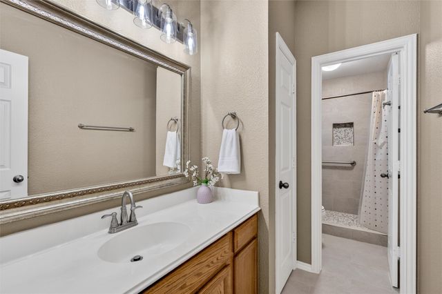 812 Cascades Drive, Allen, TX 75002