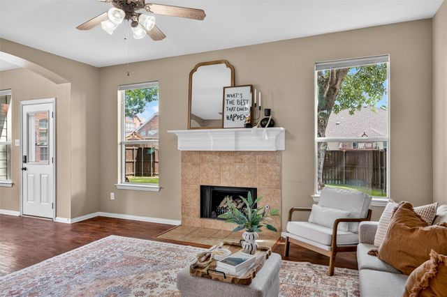 812 Cascades Drive, Allen, TX 75002